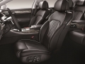 2017 Genesis G90 Interior side view