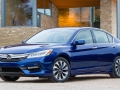 2017 Honda Accord Hybrid Front Angle