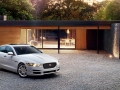 2017 Jaguar XE Side front