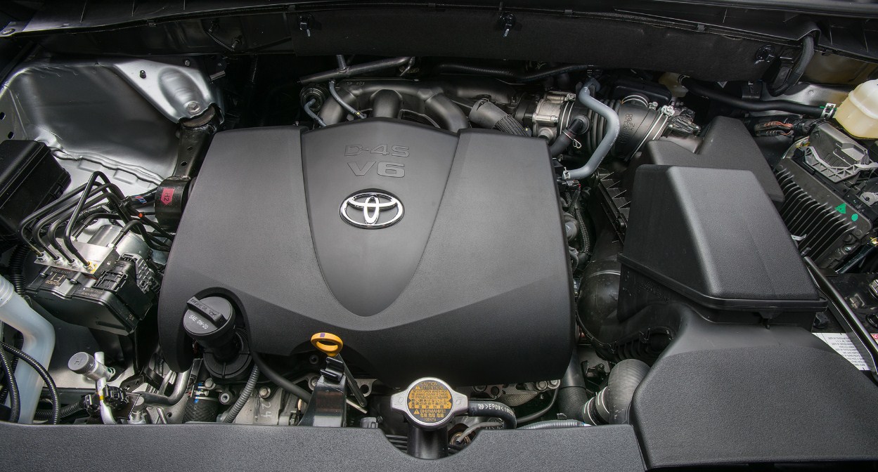 2018 Toyota Highlander engine
