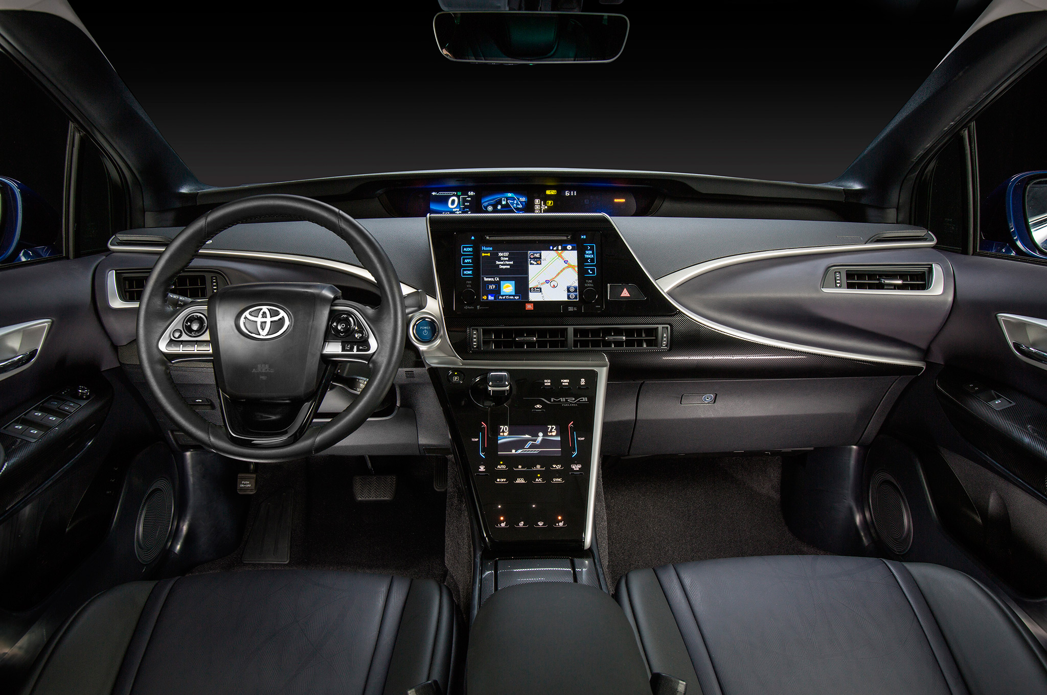 2018 Toyota Mirai interior 2