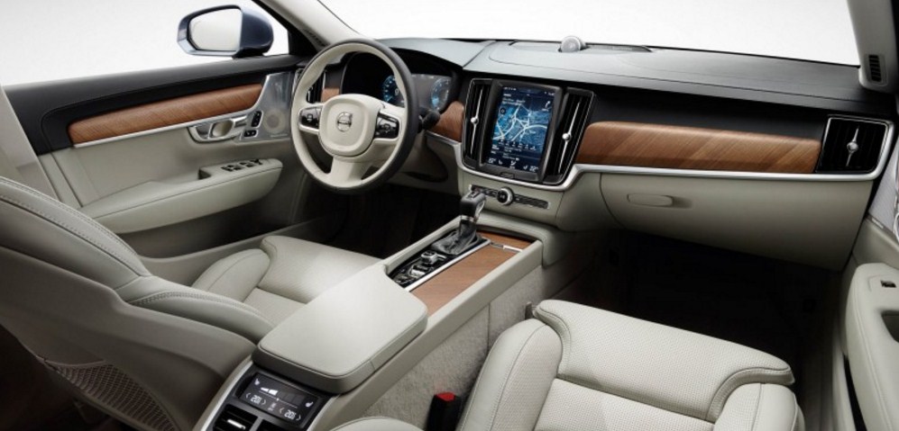 2018 Volvo V90 interior