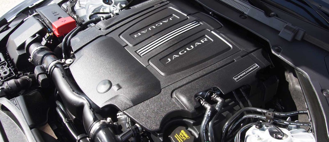 2017 Jaguar XE engine