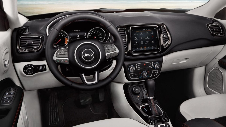 2019 Jeep Compass interior