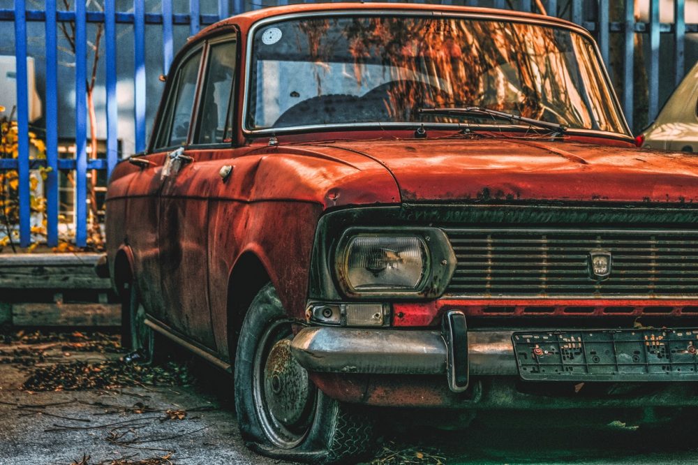 4 Ways to Maximize the Value of Your Junk Car – 2022 Guide - Car
