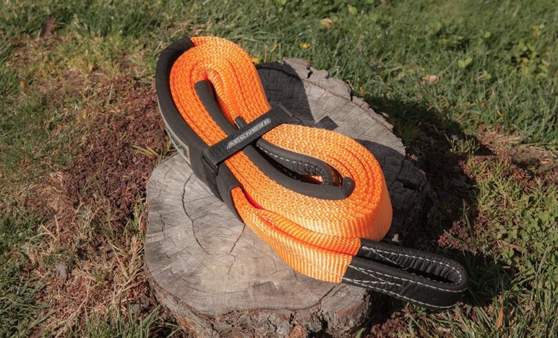 Recovery Straps and Tow Ropes Never Get Stranded 810x491 Recovery Straps and Tow Ropes Never Get Stranded 810x491