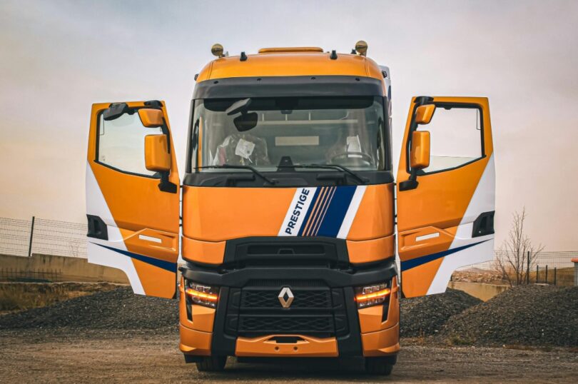 buying Renault Truck 810x538