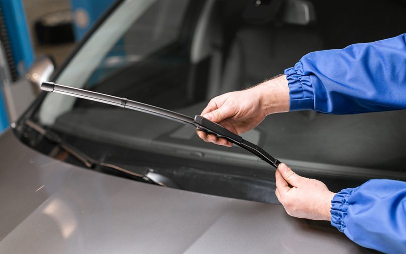 how to change windshield wipers step 3 810x506