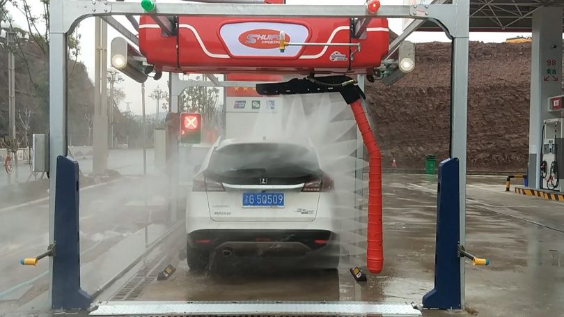 touchless car wash1 810x455